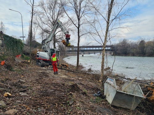Uferpflegearbeiten sind von grundlegender Bedeutung für den Hochwasserschutz und werden von den Landesämtern für Wildbachverbauung daher regelmäßig durchgeführt. (Foto: LPA/Landesamt für Wildbach- und Lawinenverbauung Süd in der Agentur für Bevölkerungsschutz)