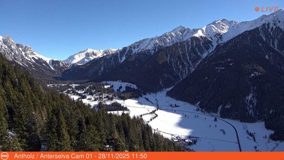 Webcam con vista sui Giochi Olimpici Invernali di Milano. La Valle di Anterselva si prepara ad accogliere migliaia per le gare olimpiche di biathlon. Durante i Giochi verrà istituita una zona a Traffico Limitato (ZTL) con varchi sorvegliati e obbligo di Car Pass. (Foto: USP)