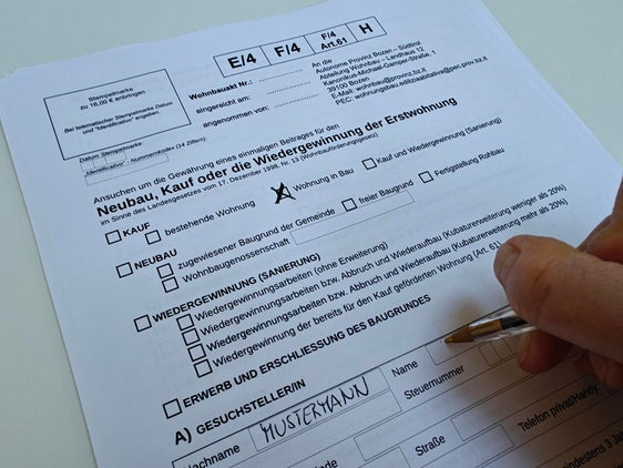 Die Wohnbauförderung kann für Neubau, Kauf oder Wiedergewinnung der Erstwohnung beantragt werden. Künftig soll die Abwicklung der Gesuche deutlich schneller gehen: Dank Wohnreform und Digitalisierung. (Foto: LPA/Ursula Pirchstaller)