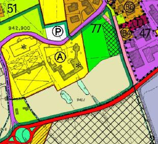 La attuale zona di verde pubblico via Giovo (in verde nella mappa) nei pressi dell'insieme Chiesa parrocchiale-ex Commenda dell'Ordine Teutonico Deutschhaus (in giallo nella mappa). (Foto: ASP/Ufficio pianificazione comunale)