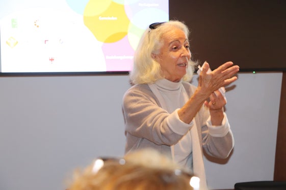 L'auditrice Marlene Preims ha accompagnato BIWEP negli ultimi anni e ha riferito con entusiasmo del lavoro svolto con il consiglio di amministrazione e il personale della Bildungsweg Pustertal. (Foto: USP/Carmen Kollmann)