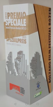 Heuer zum vierten Mal verliehen: der Spezialpreis Dolomiten Unesco Welterbe 2023, eine Zusammenarbeit des Landes Südtirol mit den alpinen Vereinen Alpenverein Südtirol (AVS) und Club alpino italiano (CAI) Alto Adige.   (Foto: LPA/Daniele Fiorentino)