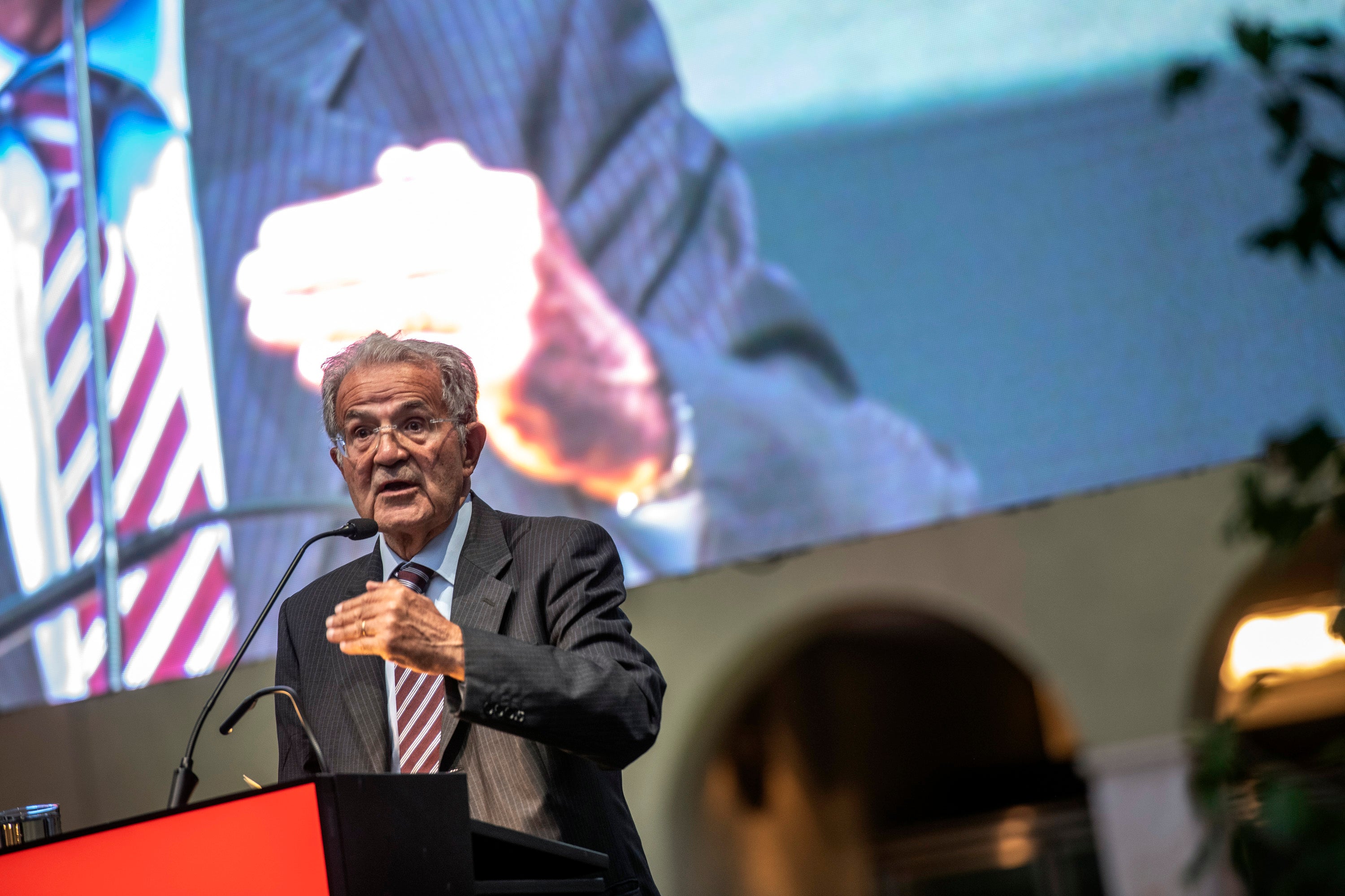 L'ex presidente della Commissione UE ed ex presidente del Consiglio dei Ministri italiano Romano Prodi: L'Alto Adige, ruolo modello di ponte fra mondo germanico e latino. (Foto: ASP/Ivo Corrà)