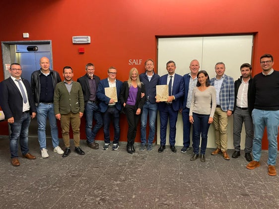 Presentaziun del liber nü sura la storia dla Strada Val Badia. (Foto: ASP)