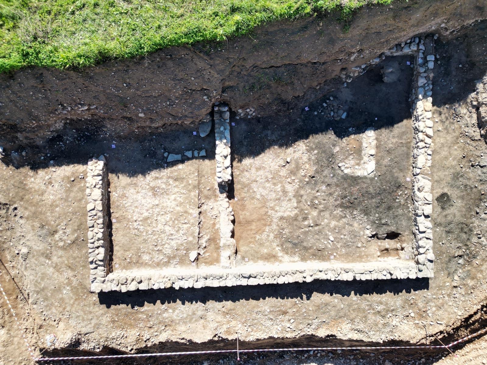 Neue Fundstelle in Neumarkt: Ansicht des Gebäudes (Foto: LPA/Landesamt für Archäologie im Landesdenkmalamt)