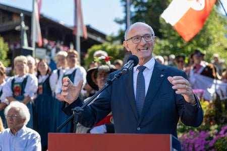 Il presidente Anton Mattle (Tirolo): “La nostra Euregio dimostra ogni giorno come la forza regionale si traduca in capacità di azione a livello europeo. Per questo dobbiamo osare con più Regioni!” (Foto: Land Tirol/Sedlak)