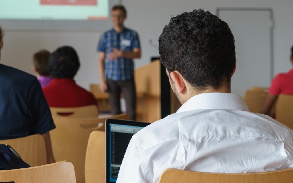 Persone con disabilità, anziani, stranieri o persone scarsamente qualificate saranno sostenute e formate tramite il percorso 4 Lavoro e inclusione del Programma Garanzia Occupabilità dei Lavoratori (GOL). (Foto: Pixabay)
