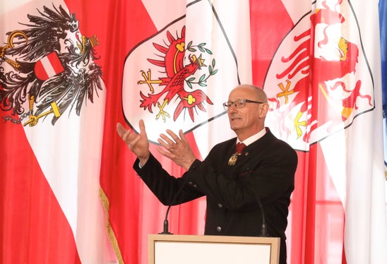 Tirols Landeshauptmann Anton Mattle: Jedes der Werke dieser Menschen steht für konsequenten Einsatz und ungeheure Innovation.&nbsp;(Foto: Land Tirol/Frischauf Bild)