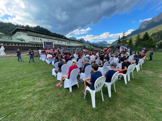 Visto l'alto numero di adesioni, l'Euregio ha organizzato per la prima volta due settimane di campi sportivi con la presenza di 120 giovani da Trentino, Alto Adige e Tirolo. (Foto: Ufficio Stampa Provincia di Trento)