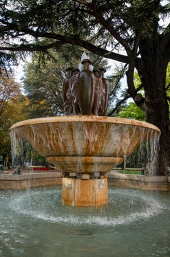  Il getto d'acqua che sgorgava dall'anfora più elevata una volta raggiungeva i 10 metri, ora solo uno. (Foto: ASP/Soprintendenza ai beni culturali)