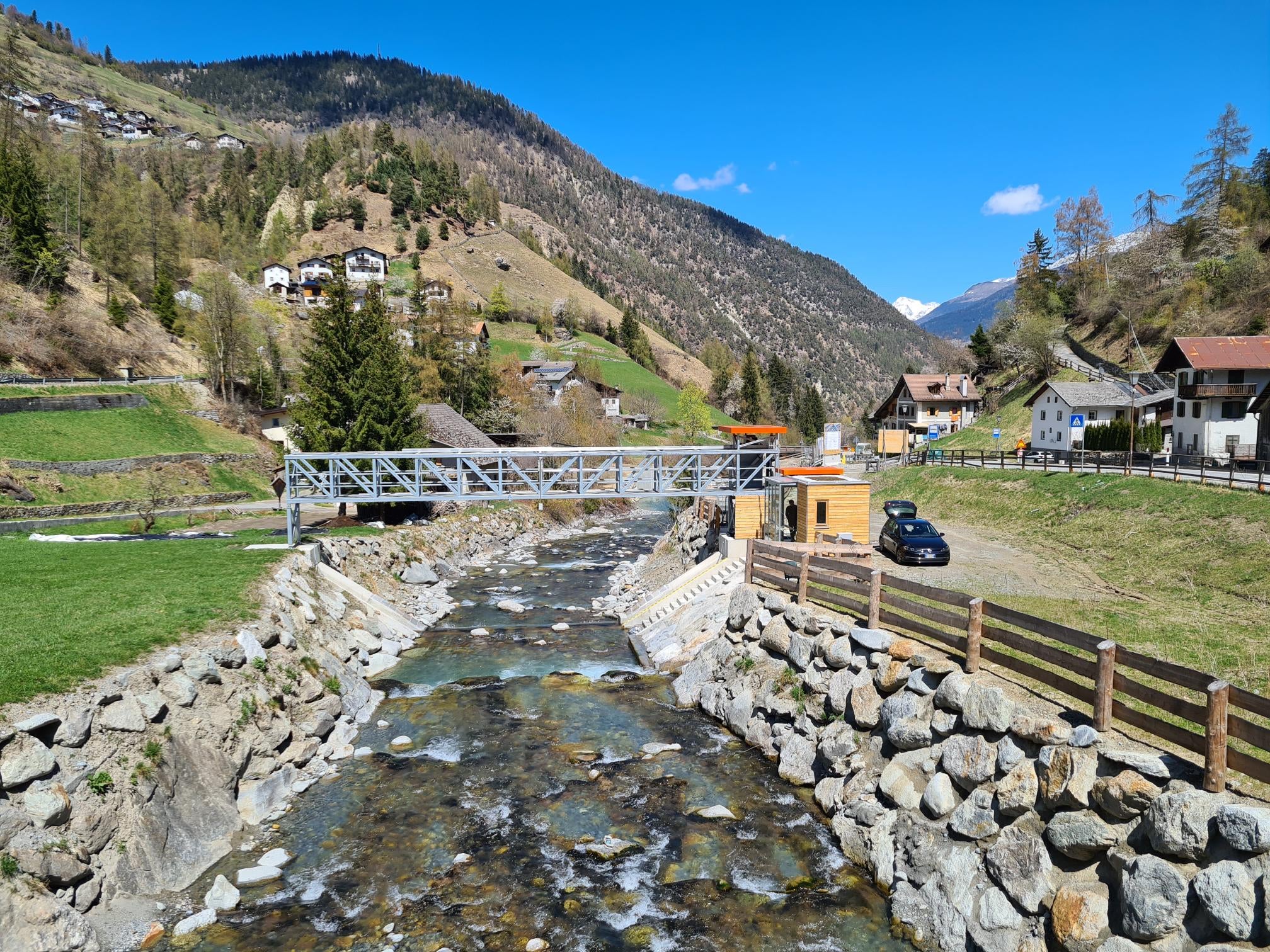 La nuova stazione idrometrica a Ponte Stelvio rappresenta una struttura all'avanguardia. (Foto: ASP/Ufficio Idrologia e dighe) 