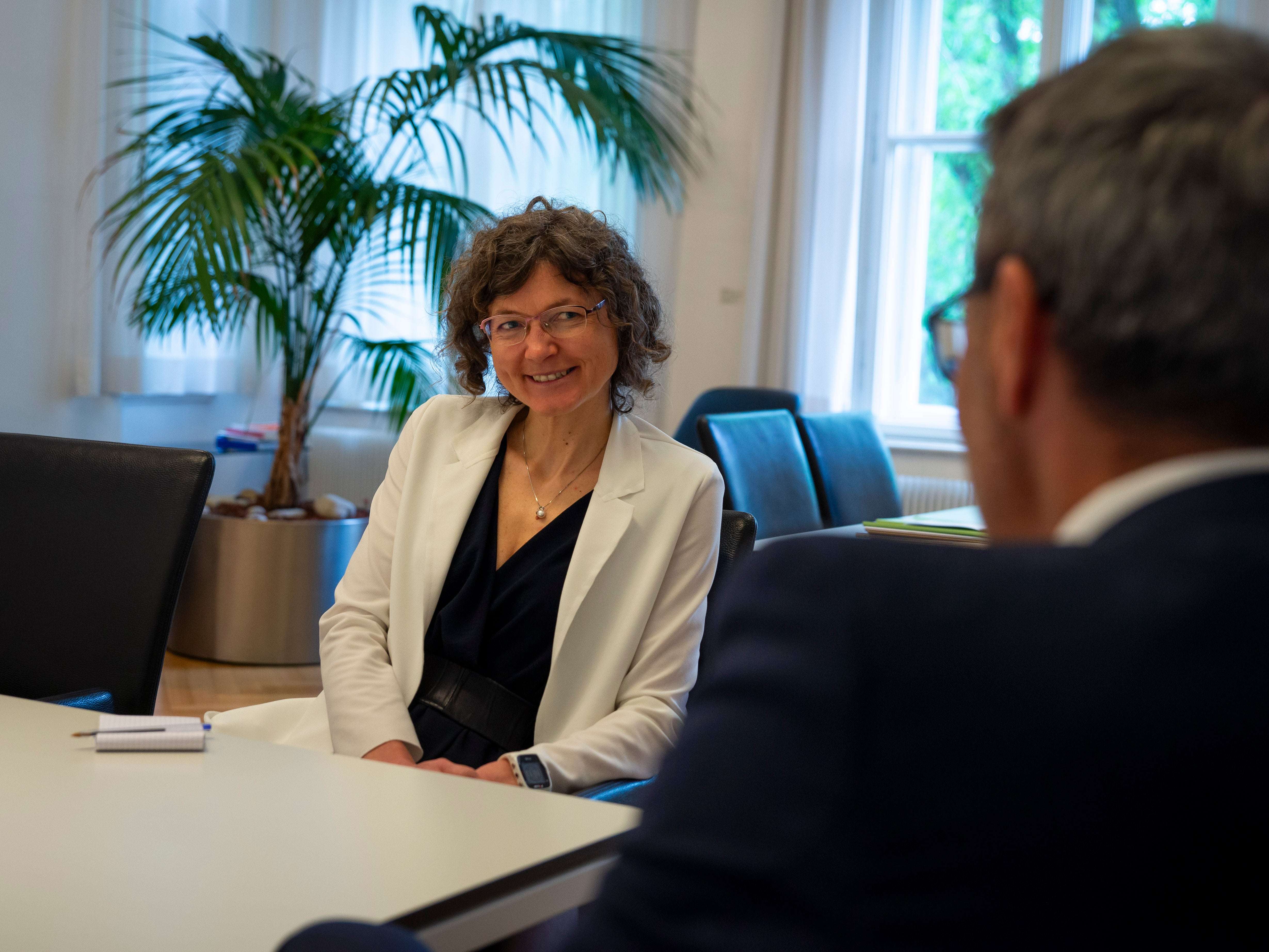Margit Piok ist neue Chefredakteurin des Landespresseamtes. (Foto: LPA/Fabio Brucculeri)