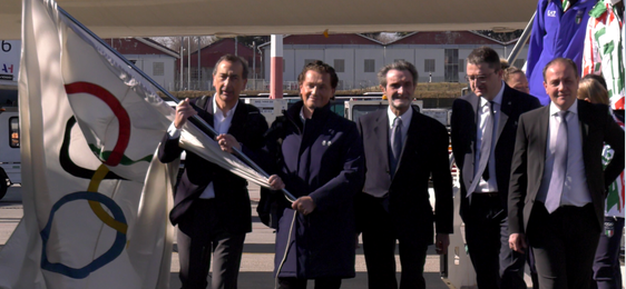 L'assessore Vettorato (da dx), il Governatore trentino Walter Fugatti, il presidente della regione Lombardia Attilio Fontana insieme ai sindaci di Cortina e Milano Gianpietro Ghedina e Jacopo Sala. (Foto ASP/Scampini) 