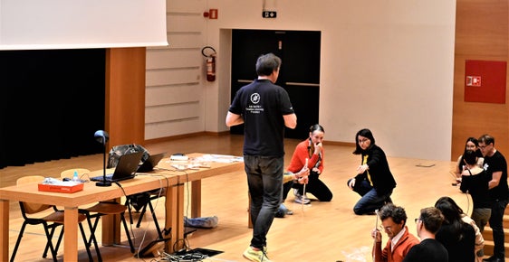 Beim Tag der Mathematik befassten sich Mathematik-Lehrpersonen der Mittel-, Ober- und Berufsschulen mit den besonderen Einsatzmöglichkeiten ihres Fachs im Alltag. (Foto: LPA/Margit Pichler)