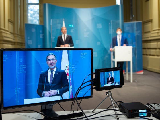 LH Kompatscher: "Es geht nicht an, dass auch im Jahr 2022 noch immer Ungleichbehandlungen bestehen, die rational nicht rechtfertigbar sind." (Foto: LPA/Fabio Brucculeri) 