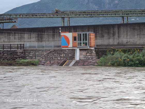 Der Pegel Eisack Bozen-Süd hat heute früh die Vorwarnstufe erreicht. (Foto: LPA/Landesamt für Hydrologie und Stauanlagen in der Agentur für Bevölkerungsschutz)