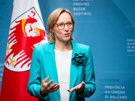 L'assessora al Personale Magdalena Amhof ha sottolineato che nel 2024 sono state introdotte molte novità significative per i dipendenti pubblici (Foto: USP/Fabio Brucculeri)