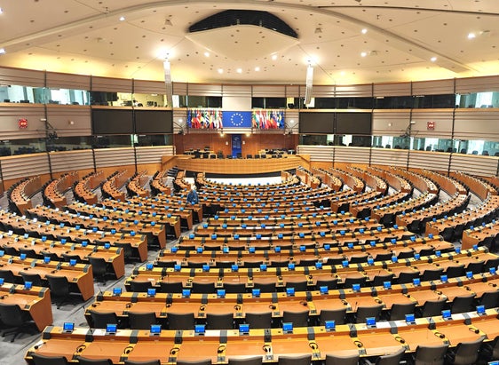 Noch bis zum 31. Oktober können sich Hochschulabsolventinnen oder -absolventen mit guten Sprachkenntnissen, die an einer Ausbildung im EU-Parlament interessiert sind, dafür bewerben. (Foto: LPA/Ursula Pirchstaller)