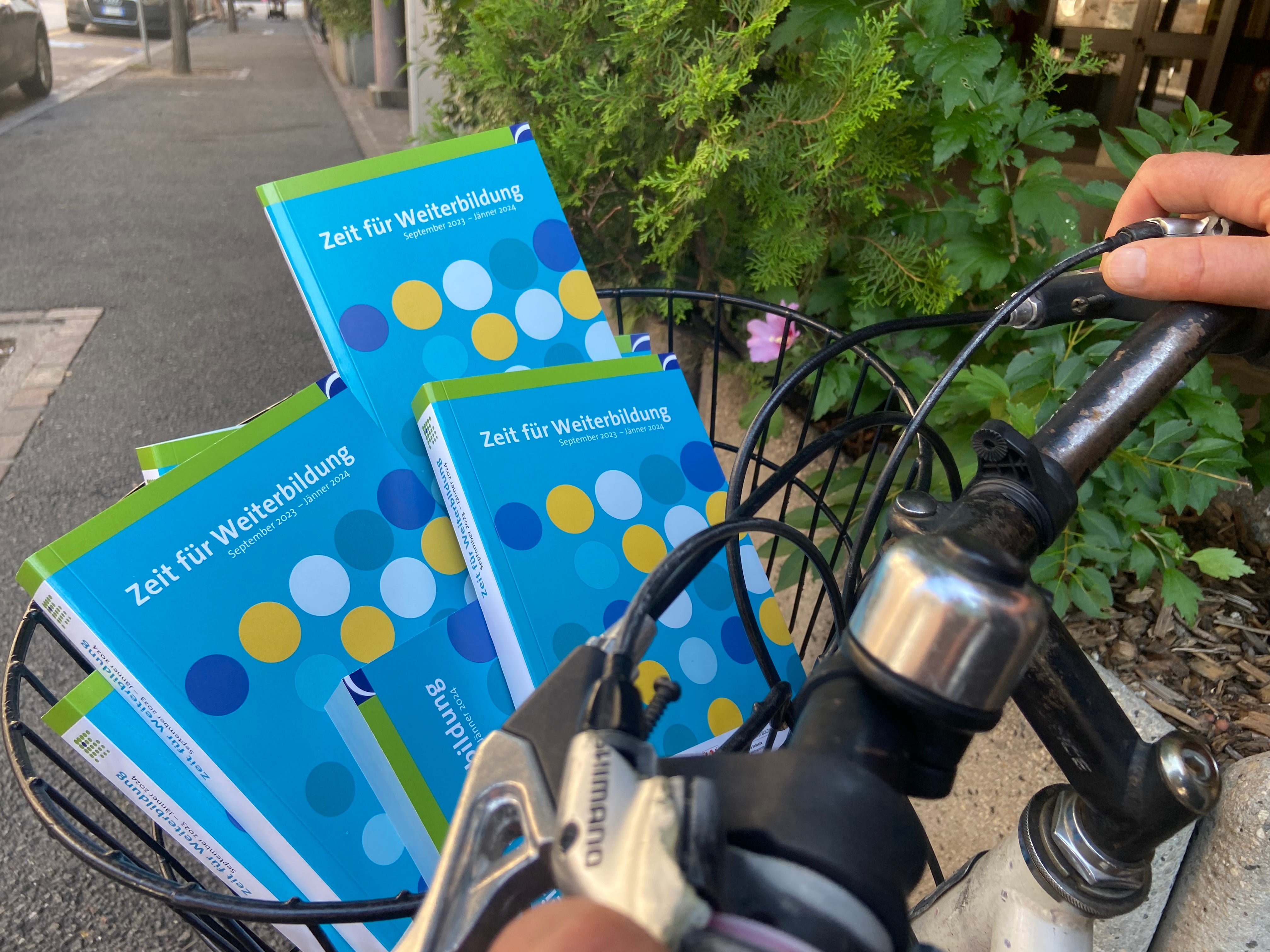 L'opuscolo Zeit für Weiterbildung è stato stampato e verrà consegnato alle famiglie (Foto: ASP/Ufficio educazione permanente)