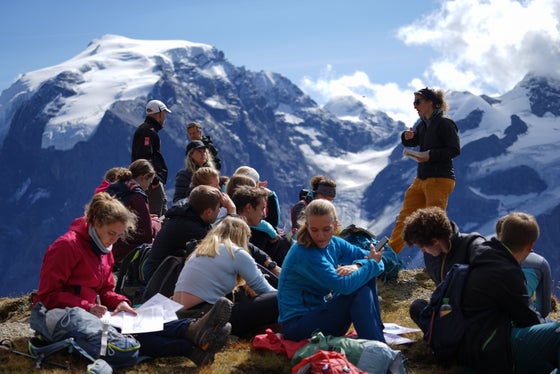 A Sottostelvio, dal 13 al 17 settembre, si tiene l'undicesima edizione del Campo di glaciologia per studenti delle scuole superiori dei tre gruppi linguistici. Un'immagine degli anni scorsi (Foto: ASP/Direzione istruzione e formazione tedesca/Ripartizione pedagogica)