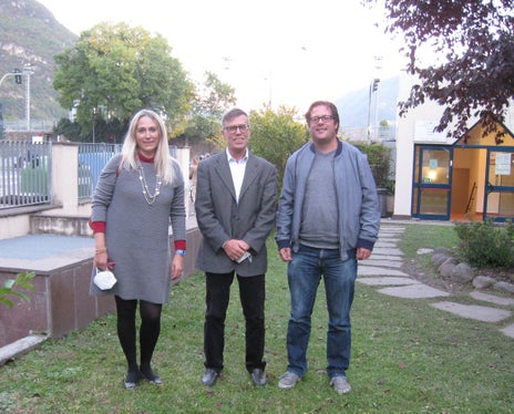 Die neuen Vorsitzenden des Landesschulrats (v.l.n.r.:) Chiara Nocentini (Vizepräsidentin, Vertreterin der italienischen Sprachgruppe), Christoph Buratti (Präsident, Vertreter der deutschen Sprachgruppe) und Ivan Senoner (Vizepräsident, Vertreter der ladinischen Sprachgruppe). (Foto: LPA/Carla Pedevilla)