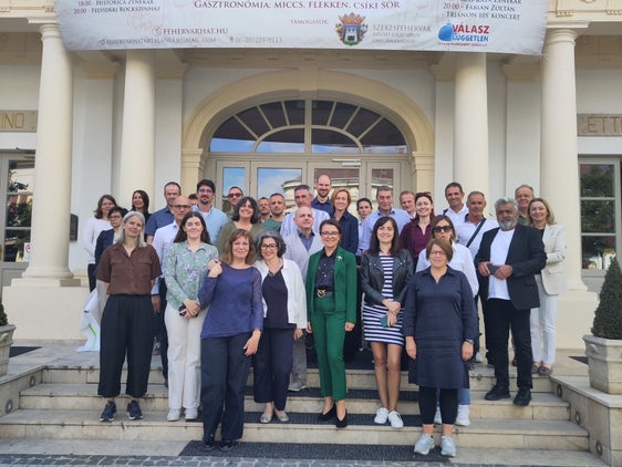 Die Partner des Interreg Europa-Projekts CORE beim Treffen in Székesfehérvár in Ungarn im Mai: Das Land Südtirol ist über die Landesagentur für Umwelt und Klimaschutz beteiligt. (Foto: LPA/Landesagentur für Umwelt und Klimaschutz).


