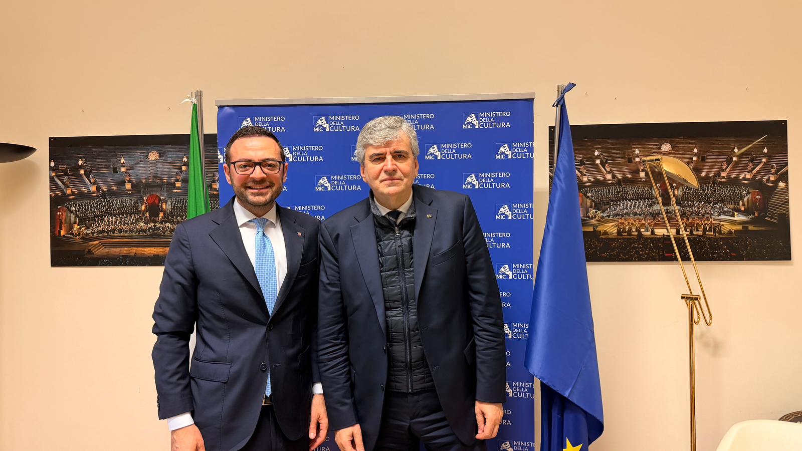 Un confronto istituzionale dedicato alle politiche culturali e alle principali azioni che la Provincia autonoma di Bolzano ha intrapreso: il vicepresidente della Provincia autonoma di Bolzano Marco Galateo (a sinistra) e il sottosegretario di Stato alla Cultura Gianmarco Mazzi. (Foto: USP)