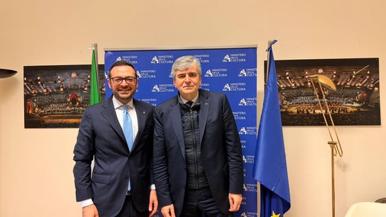 Un confronto istituzionale dedicato alle politiche culturali e alle principali azioni che la Provincia autonoma di Bolzano ha intrapreso: il vicepresidente della Provincia autonoma di Bolzano Marco Galateo (a sinistra) e il sottosegretario di Stato alla Cultura Gianmarco Mazzi. (Foto: USP)