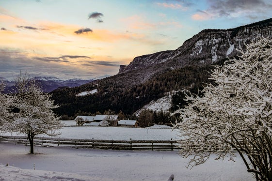 Bild des Monats Dezember 2024: Gfrill/Tisens Richtung Dolomiten im Foto von Martin Geier