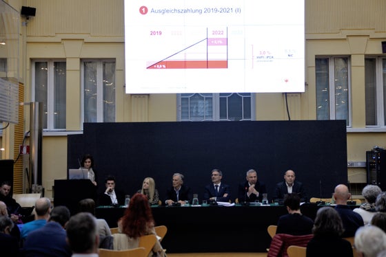 Die Inflationsanpassung für den Zeitraum 2019-21 stand im Mittelpunkt des Treffens Land-Gewerkschaftsorganisationen heute Abend im Palais Widmann. (Foto: LPA)