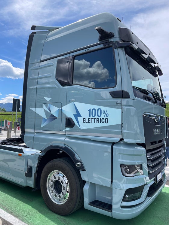 Approvati i contributi annuali dovuti dalle imprese iscritte all’Albo degli autotrasportatori di cose per conto terzi per l’anno 2026: le quote restano invariate. (Foto: USP/Dipartimento Infrastrutture e Mobilità)