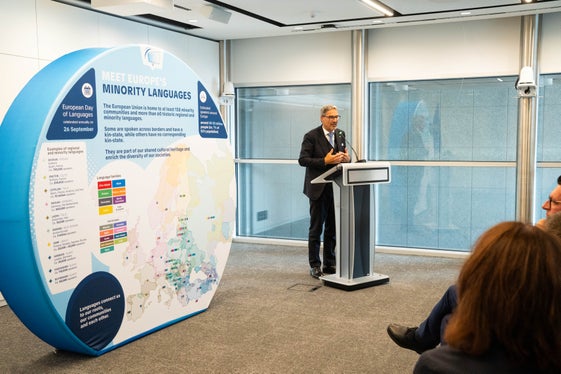 Vielfalt ist keine Gefahr für die Einheit der Staaten, sie ist ein Reichtum. In Vielfalt geeint zu sein, das ist Europa, unterstrich Landeshauptmann Arno Kompatscher bei der Veranstaltung EU Languages Day: Regional & Minority Languages – Enriching Diversity in Brüssel. (Foto: LPA/Mirco Paradiso)