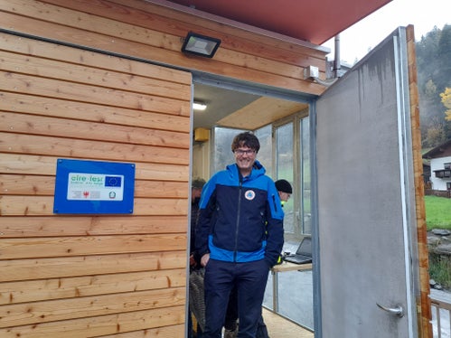 Der Direktor des Landesamtes für Hydrologie und Stauanlagen Roberto Dinale bei der heutigen Eröffnung der Pegelmessstelle in Stilfser Brücke (Foto: LPA/Maja Clara)