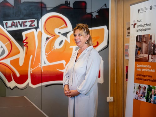 L’auditrice Ulrike Trogmann ha accompagnato il Centro giovani Fly dal 2016 nel suo percorso verso una gestione del personale orientata alla famiglia e alle diverse fasi della vita. (Foto: USP/Fabio Brucculeri)