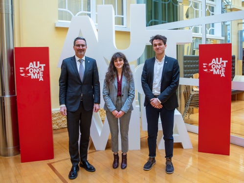 Il presidente Kompatscher con la presidente di sh.asus Benedikter e il suo vice von Walther (Foto: ASP/Fabio Brucculeri)