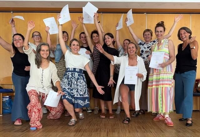Teilnehmerinnen und Teilnehmer der Ausbildung Lerncoaching mit Referentin Iris Komarek (ganz rechts). (Foto: LPA/Landesdirektion Berufsbildung) 