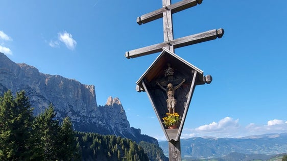 Kleindenkmäler, wie Wetter- oder Gipfelkreuze, werden künftig mit Beiträgen des Landes unterstützt. (Foto: LPA/Heimatpflegeverband Südtirol)
