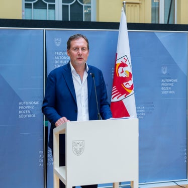 Assessore Bessone: Con i nostri progetti andremo a ridurre le emissioni di CO2, contribuendo attivamente a tutelare il nostro ambiente, con la prospettiva per le future generazioni di una qualità di vita migliore (Foto: ASP/Fabio Brucculeri) 