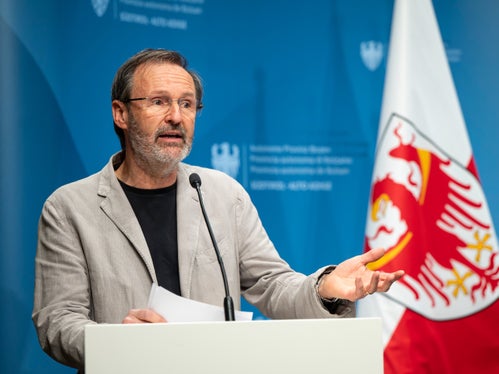 Josef Watschinger steht der Stiftung für die Unterstützung des Bildungssystems der Deutschen Bildungsdirektion als Präsident vor. Für ihn gehe es vor allem darum, Räume zu schaffen, in denen Potentiale entfaltet und miteinander verwebt werden können. (Foto: LPA/Fabio Brucculeri)