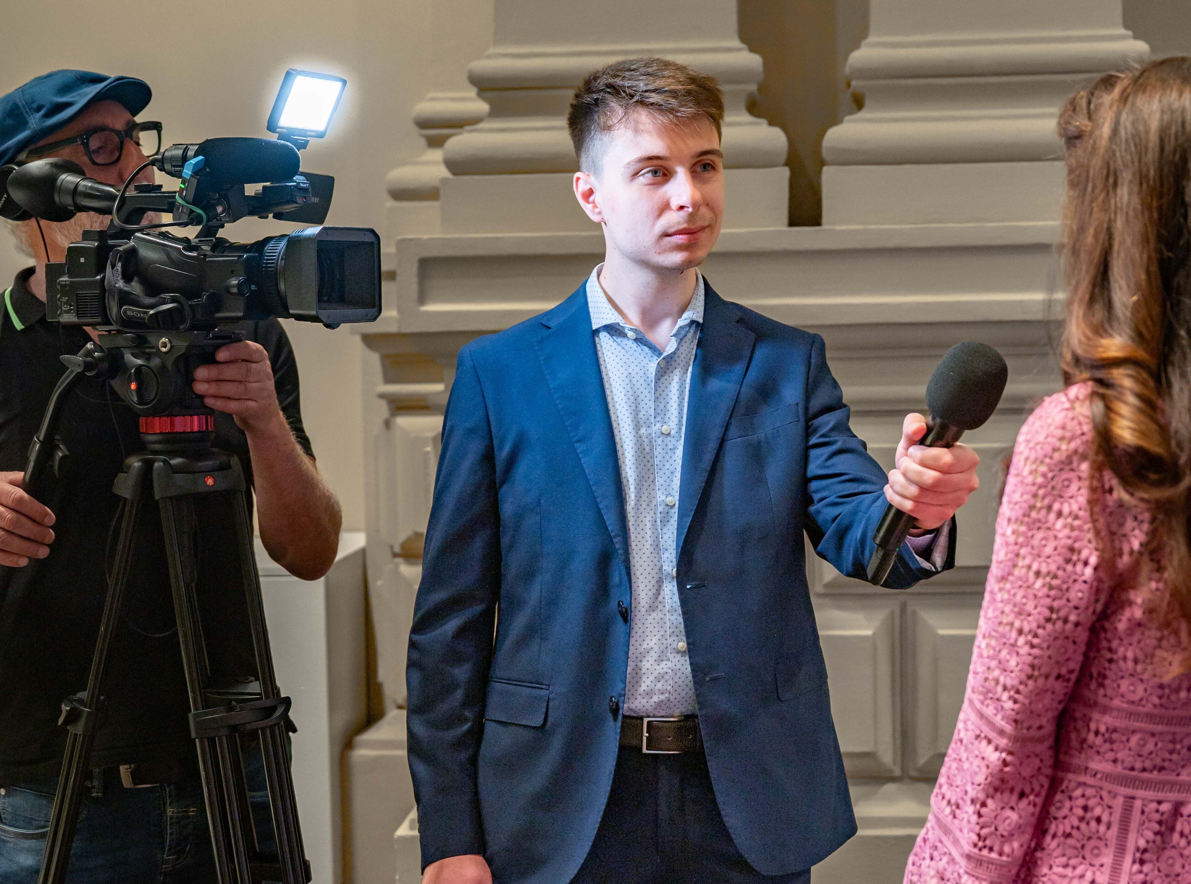 L'Amministrazione provinciale ha indetto un concorso pubblico per la copertura di due posti a tempo pieno come “collaboratori all'informazione” all'Ufficio stampa della Provincia: sono validi come praticantato per l'esame di Stato da giornalista professionista. (Foto: USP/Greta Stuefer)