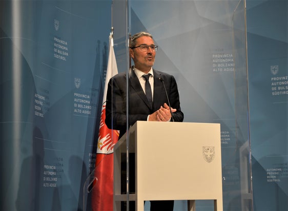 Il presidente Arno Kompatscher ha spiegato funzioni e ruolo della Cabina di regia provinciale. (Foto: ASP/Michela Antino)