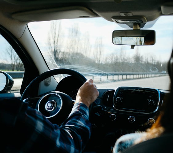 Vom 5. Februar bis 5. April haben 4560 Pendler und Pendlerinnen, die keine geeigneten Bus- oder Zugverbindungen haben und für die Fahrt zur Arbeit das Auto nutzen müssen, einen Fahrtkostenzuschuss beantragt. (Foto: Pexels)