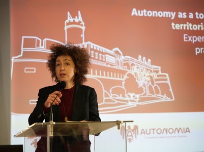 Elisa Bertò (Euregio Tirol-Südtirol-Trentino): Wir wollen eine dauerhafte Zusammenarbeit aufbauen, um unsere spezifischen Kompetenzen auszubauen und konkrete Lösungen zu erarbeiten.&nbsp;(Foto: Euregio/Armin Gluderer)