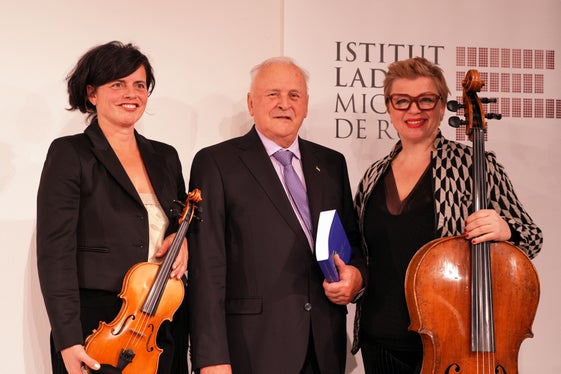 Lois Craffonara cun Maria Craffonara y Rina Kacinari (Foto: USP/Istitut Ladin)