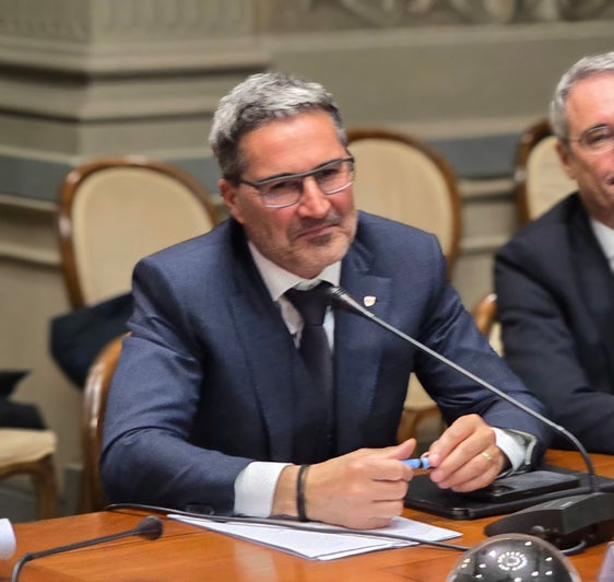 Il presidente della Provincia autonoma di Bolzano, Arno Kompatscher, affiancato dal parlamentare Dieter Steger (Foto: Dipartimento per gli Affari regionali e le Autonomie)