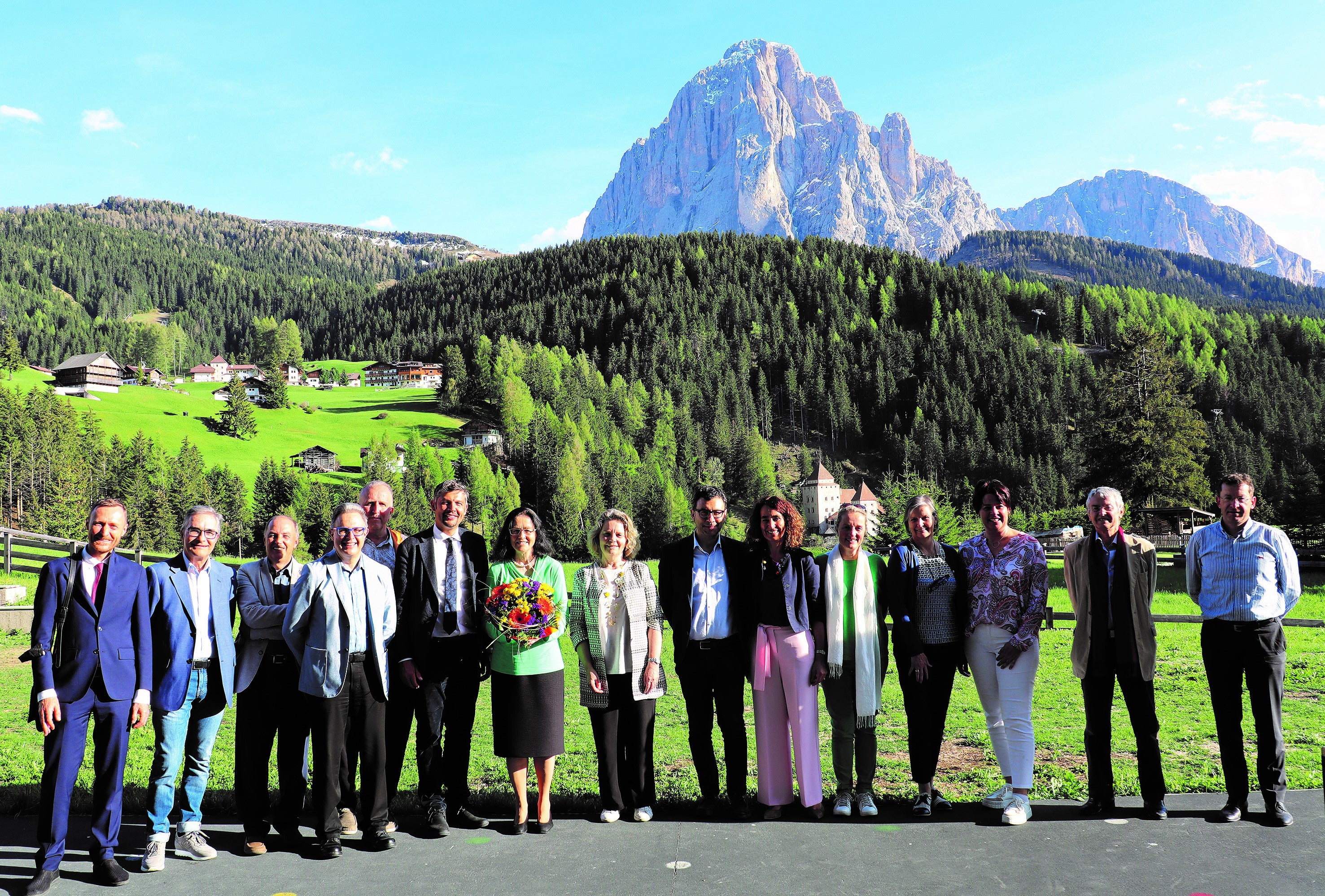 Presentaziun de la gramatica comparativa “Sprachen im Vergleich. Deutsch-Ladinisch-Italienisch”. (Foto: USP/Bruno Maruca)