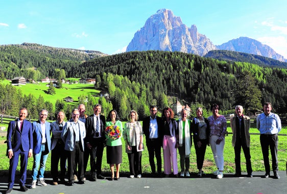Presentaziun de la gramatica comparativa “Sprachen im Vergleich. Deutsch-Ladinisch-Italienisch”. (Foto: USP/Bruno Maruca)