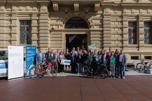 Nel 2026 il Premio Mobilità Alto Adige celebra il suo 10° anniversario e da mercoledì 13 maggio sono aperte le candidature per la nuova edizione, come presentato la mattina del 13 maggio in conferenza stampa a Palazzo Widmann. (Foto: USP/STA/Ivan Brentegani)