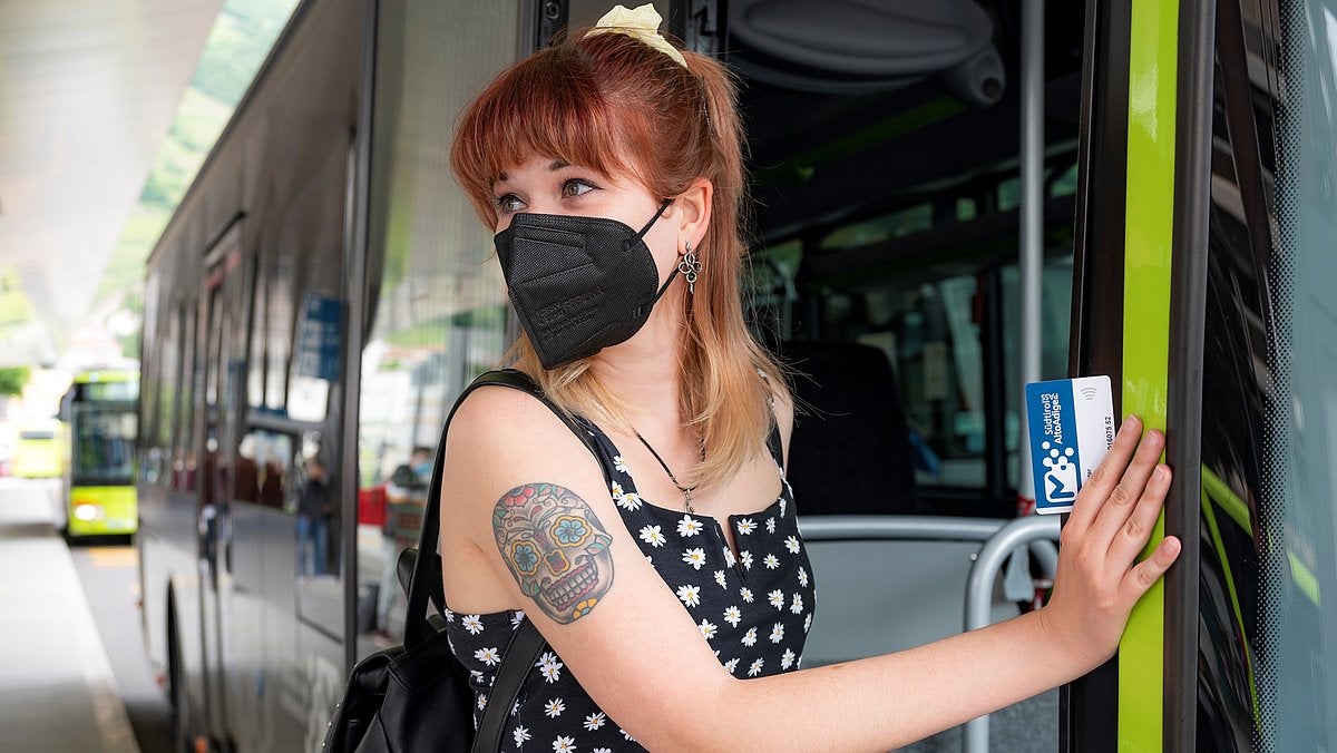 Gli studenti devono ricordare di rinnovare o richiedere nuovamente l'AltoAdige Pass abo+. (Foto: ASP/STA)