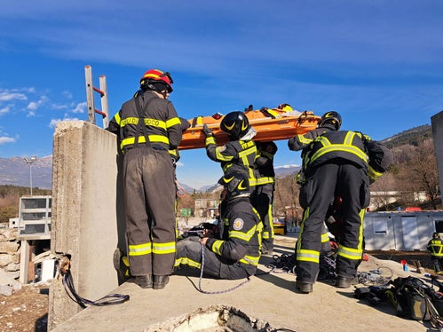 L'addestramento si è tenuto anche presso la Scuola statale dei vigili del fuoco di Roma. (Foto: ASP/Vigili del fuoco Corpo permanente di Bolzano)